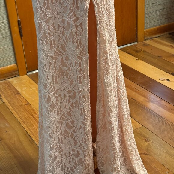 Pink Lace Evening Gown Size 5 - Picture 4 of 6